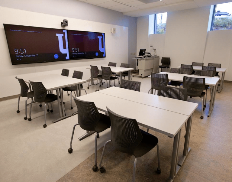 Image-of-active-learning-classroom-GA-0009